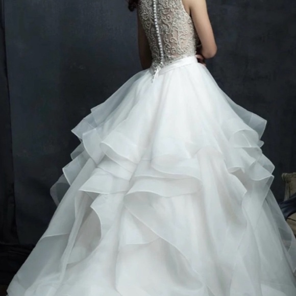 Allure Bridals Wedding Dress Style C380. - Picture 2 of 5